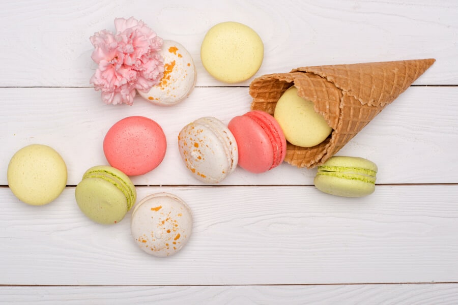 famous desserts from around the world macarons