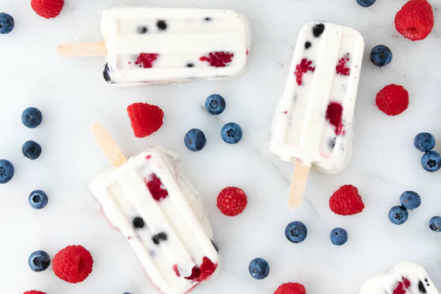 4th of july desserts Popsicle - red white and blue recipes #desserts #4thofjuly #fourthofjuly #patrioticfood #recipes #food #cakes #cupcakes #americanflagdesserts #cookies #icecream #pies #fruitpizza #marshmallows #popcorn #donuts #sweets #treats #snacks