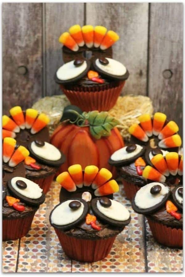 25 Easy Turkey Cupcake Ideas You Can Make For Thanksgiving