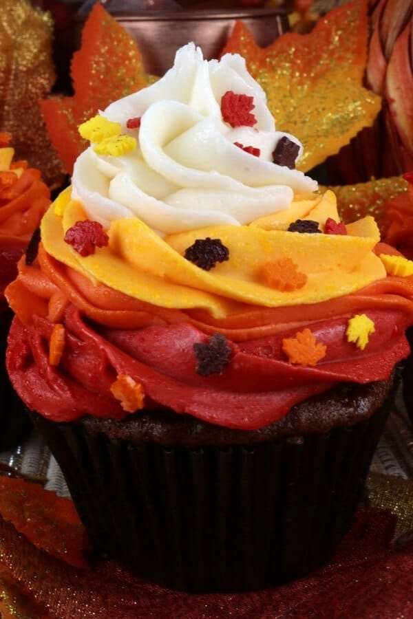 12 Creative Fall Cupcake Ideas You Can Make this Season!