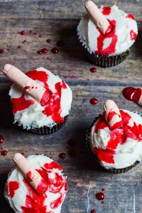 bloody fingers cupcakes