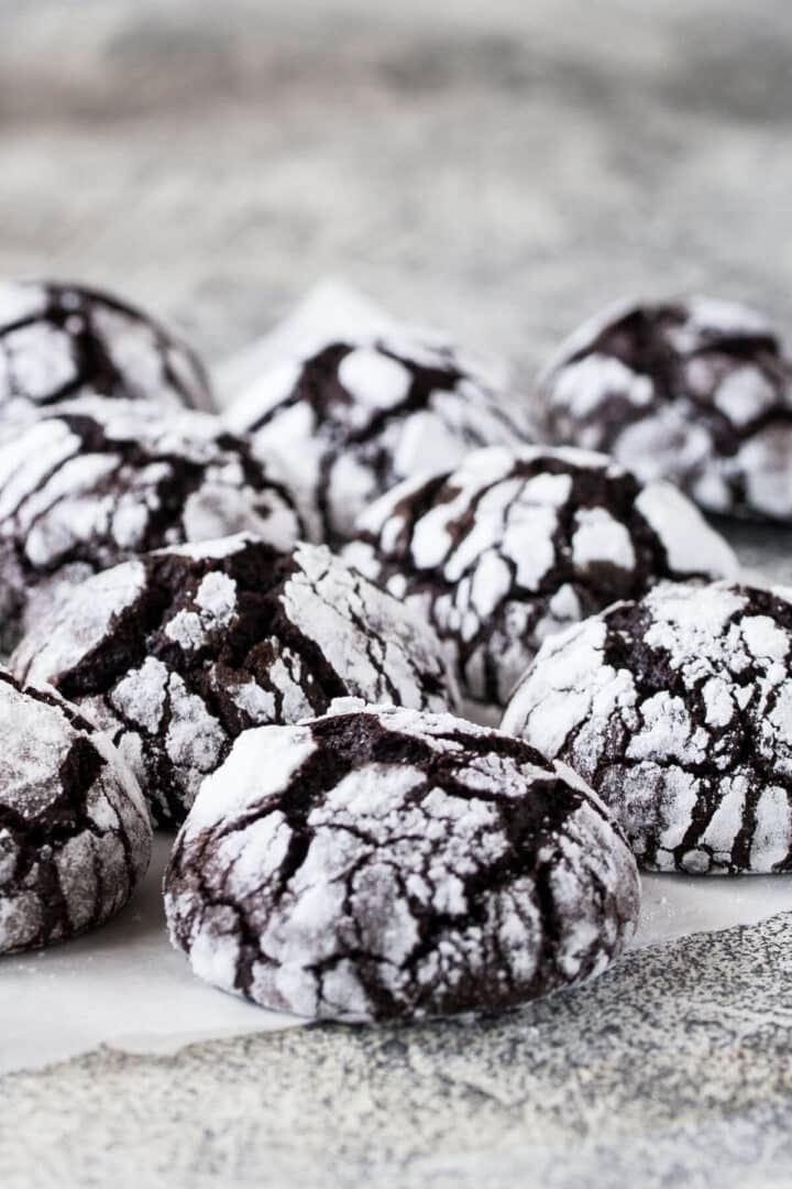 chocolate crinkle cookies