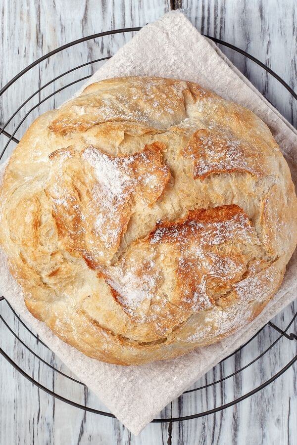 Dutch Oven No Knead Bread Recipe - Domestically Creative