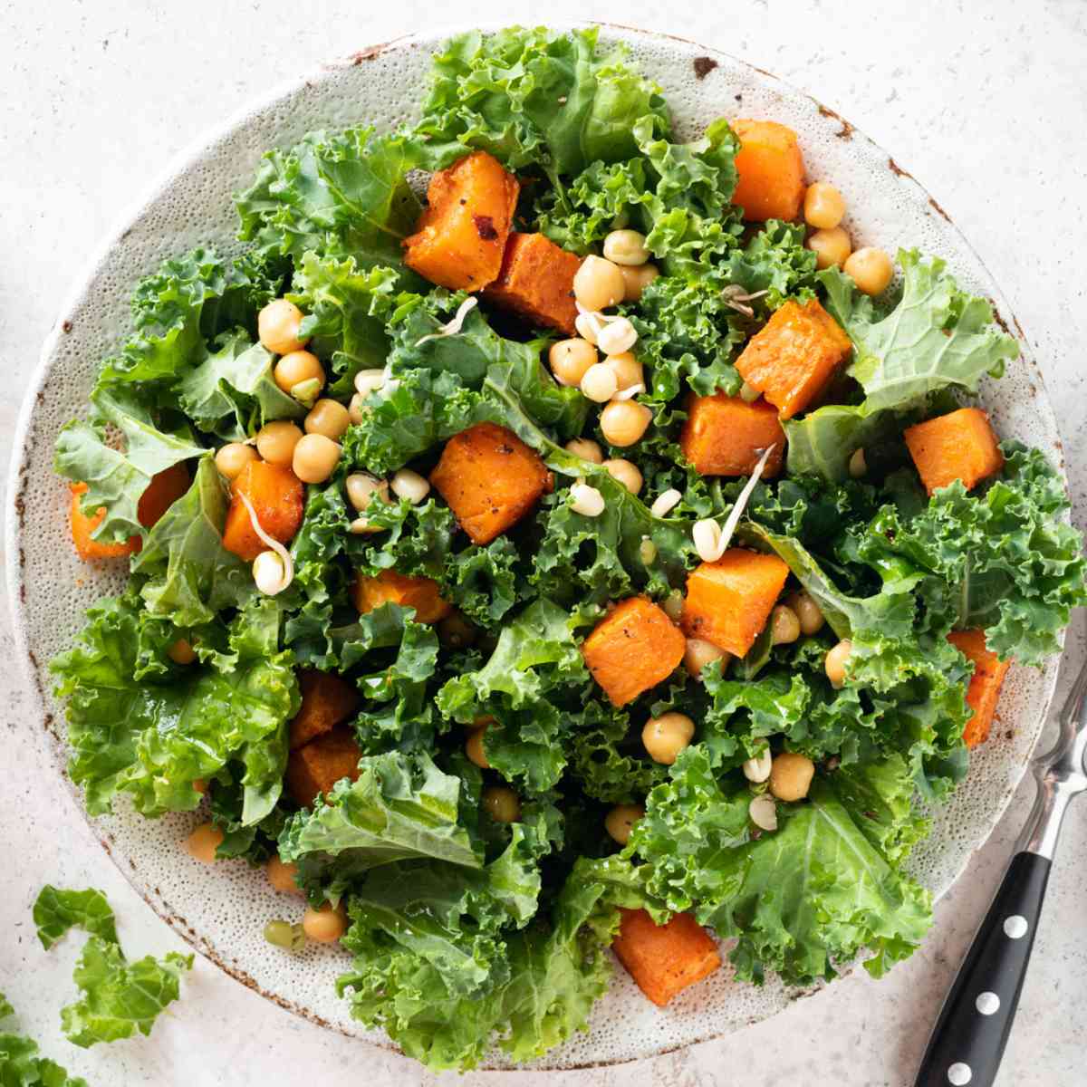 kale salad with sweet potatoes and chickpeas