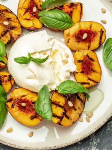 grilled peach recipe slices feature