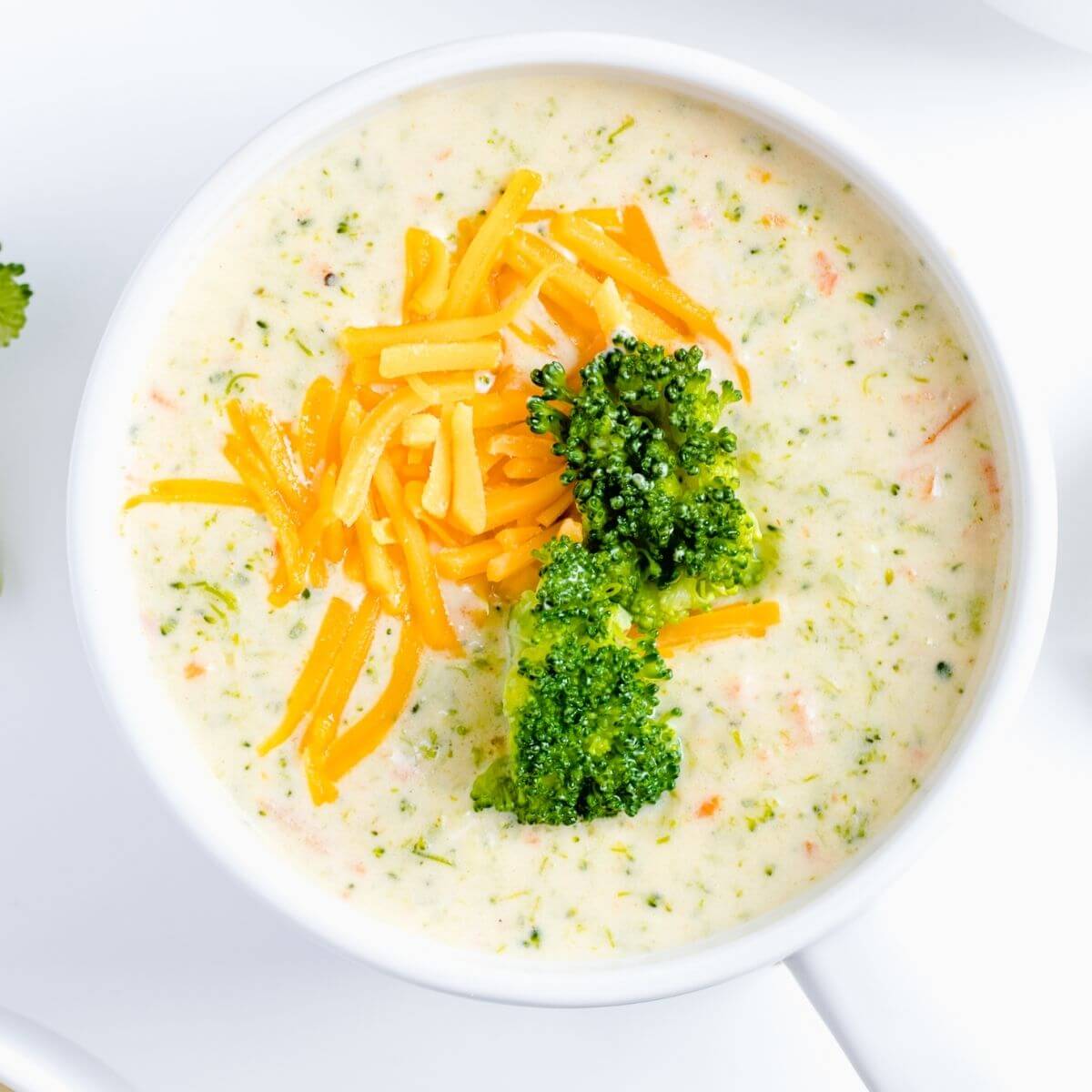 winter soup recipe - broccoli cheddar