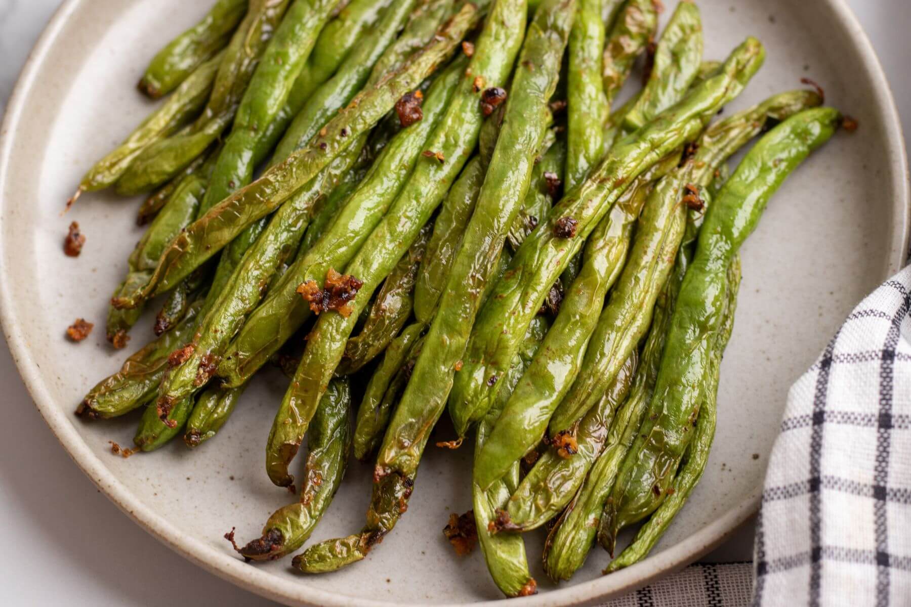 blistered green beans on the air fryer